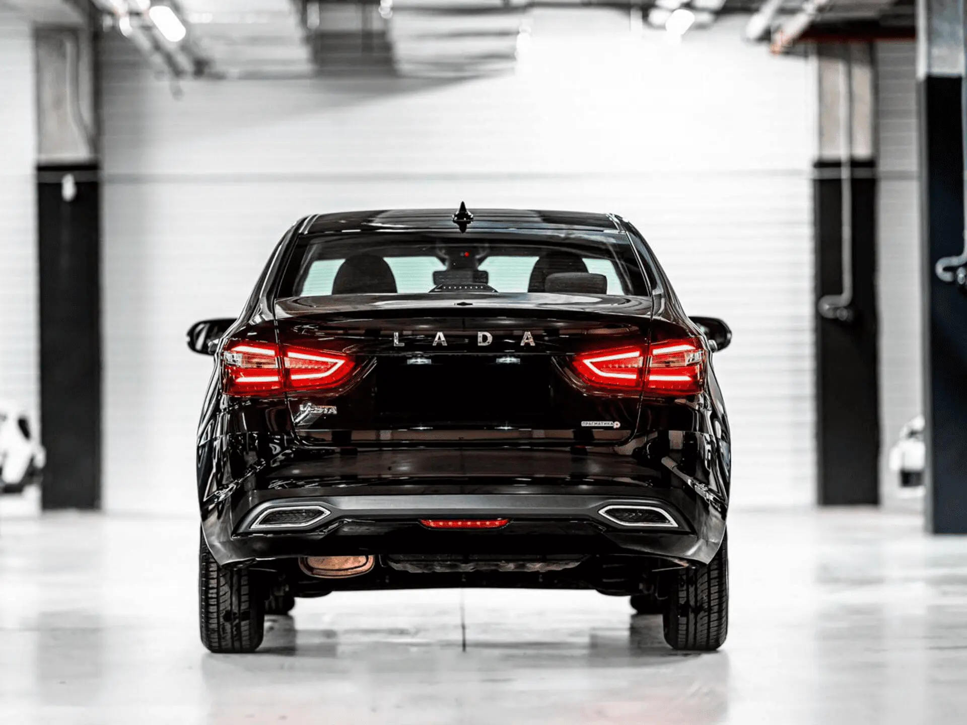 Lada Vesta Седан - фото №3