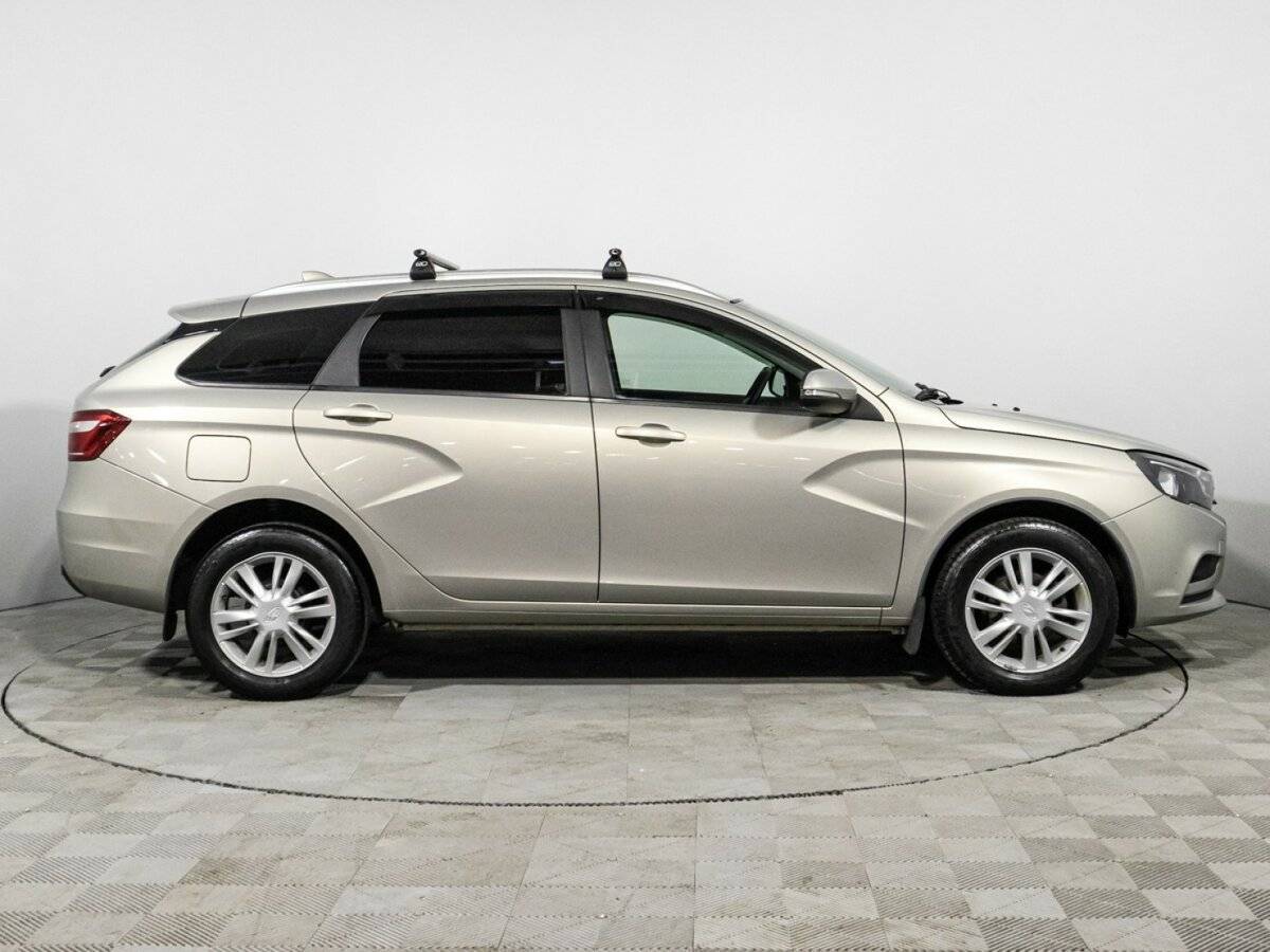 Lada (ВАЗ) Vesta SW, 2019 - фото №4